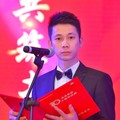 陈逸