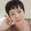 余燕英
