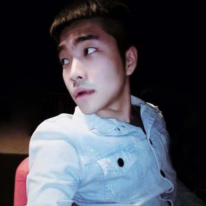 【佳人轻抚桃花扇歌词】_MC司令佳人轻抚桃