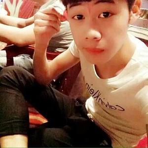 【那个女孩歌词】_Mc关小雨那个女孩歌词下载