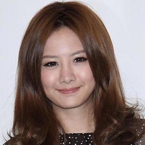 【人儿何处归歌词】_安心亚人儿何处归歌词下