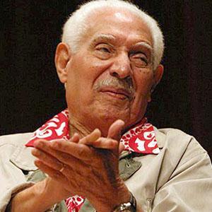 Dorival Caymmi《Quem Vem Prá Beira Do Mar》