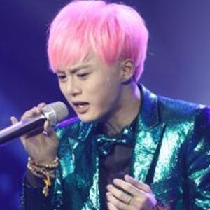 【爱情买卖 (Live)歌词】_闫鑫泷爱情买卖 (Liv