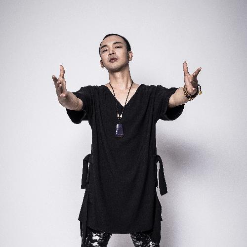 陈炜资料,陈炜最新歌曲,陈炜MV视频,陈炜音乐专辑,陈炜好听的歌