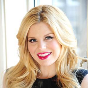 Megan Hilty资料,Megan Hilty最新歌曲,Megan HiltyMV视频,Megan Hilty音乐专辑,Megan Hilty好听的歌