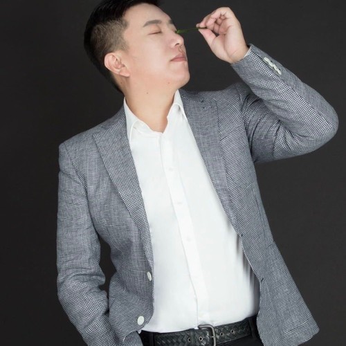 易晓飞资料,易晓飞最新歌曲,易晓飞MV视频,易晓飞音乐专辑,易晓飞好听的歌