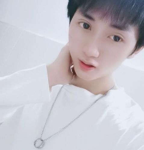 雨轩资料,雨轩最新歌曲,雨轩MV视频,雨轩音乐专辑,雨轩好听的歌