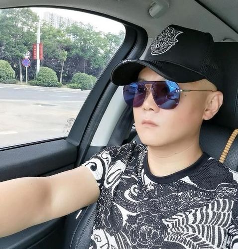 王小柒资料,王小柒最新歌曲,王小柒MV视频,王小柒音乐专辑,王小柒好听的歌