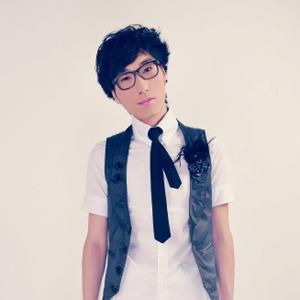 李秋实资料,李秋实最新歌曲,李秋实MV视频,李秋实音乐专辑,李秋实好听的歌