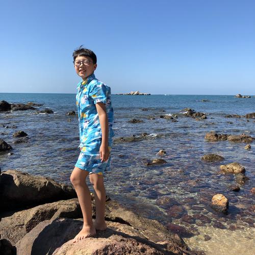 李锦阳资料,李锦阳最新歌曲,李锦阳MV视频,李锦阳音乐专辑,李锦阳好听的歌