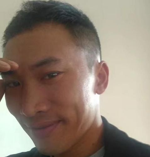 阿达资料,阿达最新歌曲,阿达MV视频,阿达音乐专辑,阿达好听的歌