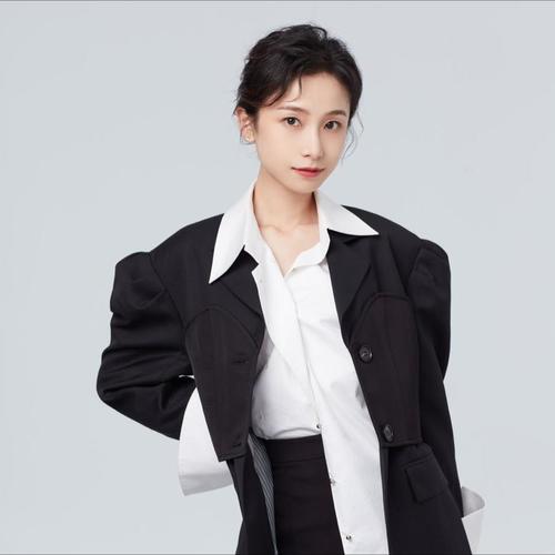 姜梓新资料,姜梓新最新歌曲,姜梓新MV视频,姜梓新音乐专辑,姜梓新好听的歌