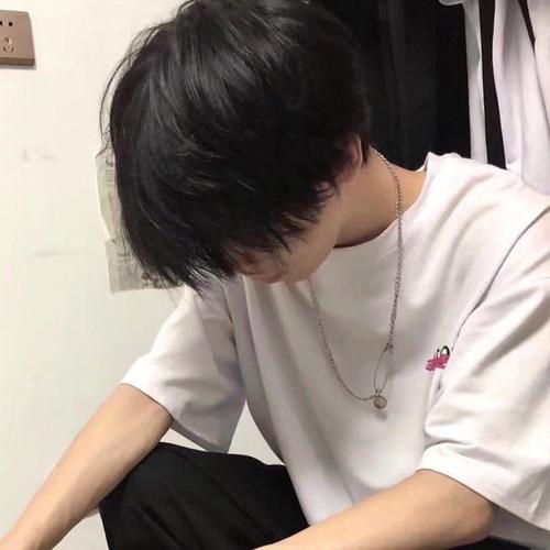 腾云驾雾的鑫鑫资料,腾云驾雾的鑫鑫最新歌曲,腾云驾雾的鑫鑫MV视频,腾云驾雾的鑫鑫音乐专辑,腾云驾雾的鑫鑫好听的歌