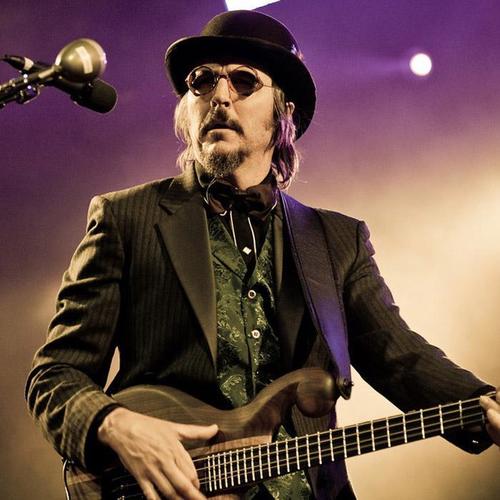 Les Claypool资料,Les Claypool最新歌曲,Les ClaypoolMV视频,Les Claypool音乐专辑,Les Claypool好听的歌