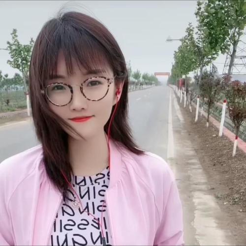 诺依999资料,诺依999最新歌曲,诺依999MV视频,诺依999音乐专辑,诺依999好听的歌