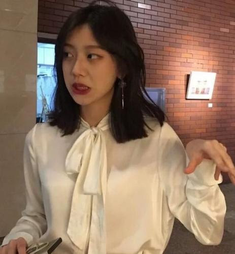 轩姨资料,轩姨最新歌曲,轩姨MV视频,轩姨音乐专辑,轩姨好听的歌