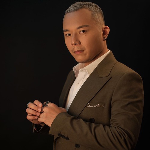 何森资料,何森最新歌曲,何森MV视频,何森音乐专辑,何森好听的歌