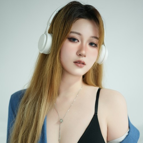 楚楚资料,楚楚最新歌曲,楚楚MV视频,楚楚音乐专辑,楚楚好听的歌
