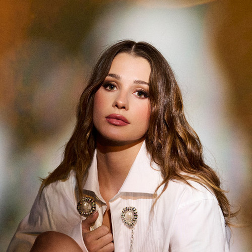Victoria Nadine资料,Victoria Nadine最新歌曲,Victoria NadineMV视频,Victoria Nadine音乐专辑,Victoria Nadine好听的歌