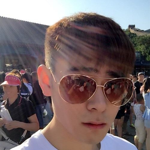 李嘉炜资料,李嘉炜最新歌曲,李嘉炜MV视频,李嘉炜音乐专辑,李嘉炜好听的歌