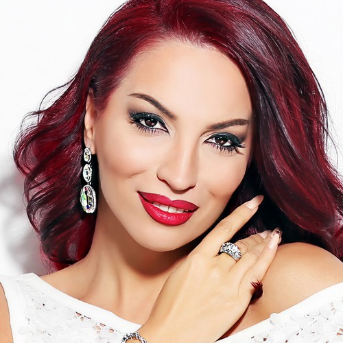 Rovena Stefa资料,Rovena Stefa最新歌曲,Rovena StefaMV视频,Rovena Stefa音乐专辑,Rovena Stefa好听的歌