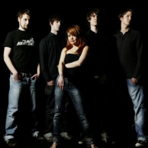 Fidget资料,Fidget最新歌曲,FidgetMV视频,Fidget音乐专辑,Fidget好听的歌