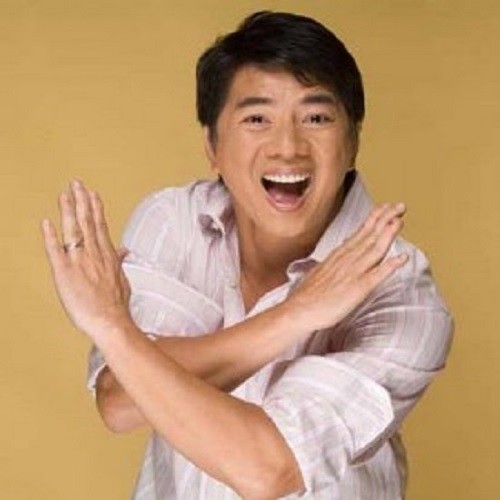 Willie Revillame资料,Willie Revillame最新歌曲,Willie RevillameMV视频,Willie Revillame音乐专辑,Willie Revillame好听的歌