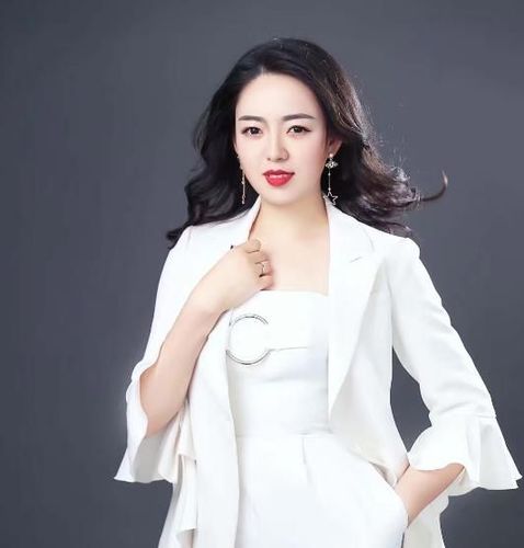张婉华资料,张婉华最新歌曲,张婉华MV视频,张婉华音乐专辑,张婉华好听的歌