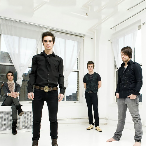 Panic! At The Disco资料,Panic! At The Disco最新歌曲,Panic! At The DiscoMV视频,Panic! At The Disco音乐专辑,Panic! At The Disco好听的歌