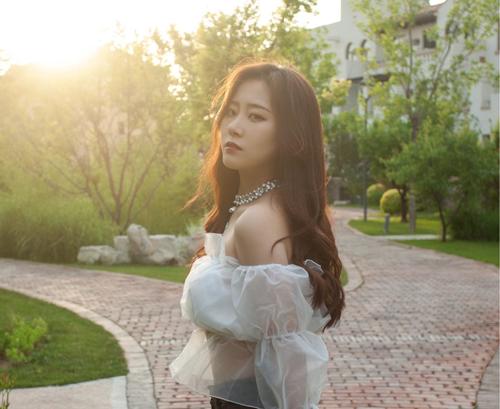 李致君资料,李致君最新歌曲,李致君MV视频,李致君音乐专辑,李致君好听的歌