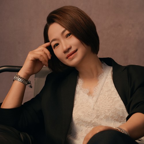 李飞红资料,李飞红最新歌曲,李飞红MV视频,李飞红音乐专辑,李飞红好听的歌