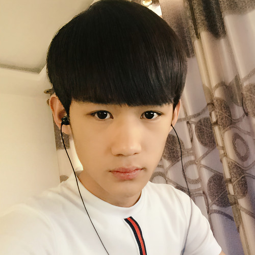 吕洋资料,吕洋最新歌曲,吕洋MV视频,吕洋音乐专辑,吕洋好听的歌