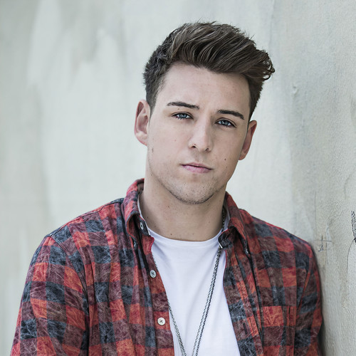 Taylor Henderson资料,Taylor Henderson最新歌曲,Taylor HendersonMV视频,Taylor Henderson音乐专辑,Taylor Henderson好听的歌