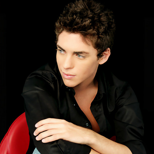 David Cavazos资料,David Cavazos最新歌曲,David CavazosMV视频,David Cavazos音乐专辑,David Cavazos好听的歌