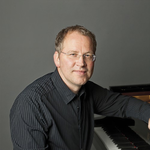 Hubert Nuss资料,Hubert Nuss最新歌曲,Hubert NussMV视频,Hubert Nuss音乐专辑,Hubert Nuss好听的歌