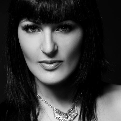 Sarina Paris资料,Sarina Paris最新歌曲,Sarina ParisMV视频,Sarina Paris音乐专辑,Sarina Paris好听的歌