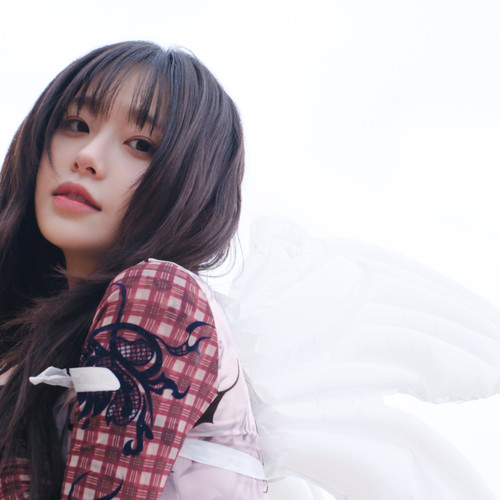 츄 (CHUU)资料,츄 (CHUU)最新歌曲,츄 (CHUU)MV视频,츄 (CHUU)音乐专辑,츄 (CHUU)好听的歌