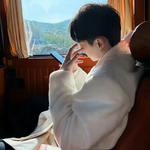 队长的小麻雀资料,队长的小麻雀最新歌曲,队长的小麻雀MV视频,队长的小麻雀音乐专辑,队长的小麻雀好听的歌