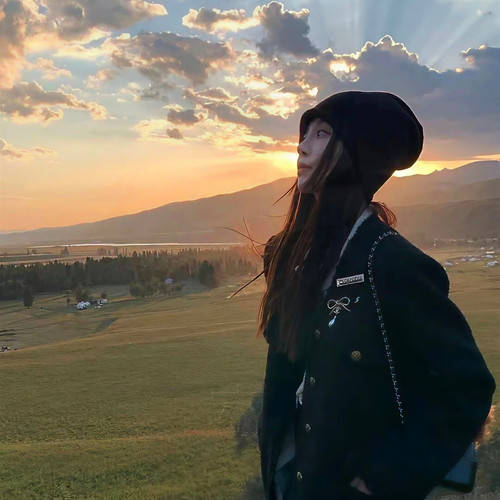 深海不是蓝资料,深海不是蓝最新歌曲,深海不是蓝MV视频,深海不是蓝音乐专辑,深海不是蓝好听的歌