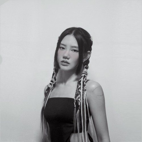 YEGNY资料,YEGNY最新歌曲,YEGNYMV视频,YEGNY音乐专辑,YEGNY好听的歌