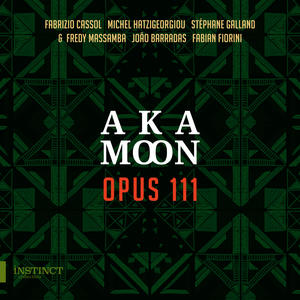 Aka Moon&Fredy Massamba《Bee Is Black》[MP3_LRC]