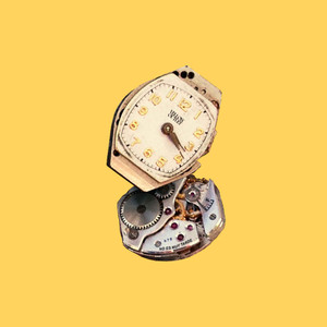 Yellow Outlet《Platónico》