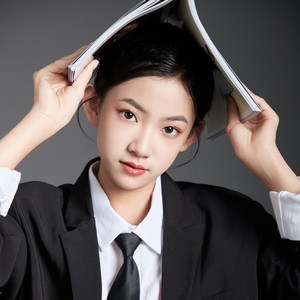 刘乙未《梦中的眼泪》