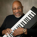 Bob Thompson&His Orchestra&Chorus