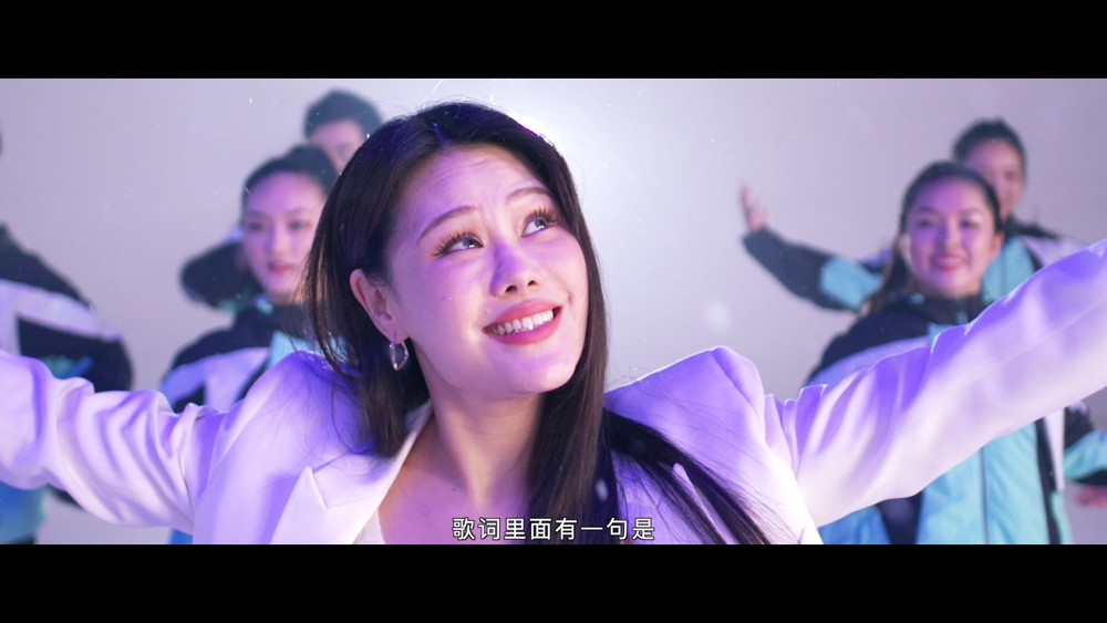 袁娅维TIA RAY《《一起向未来》MV-袁娅维花絮》