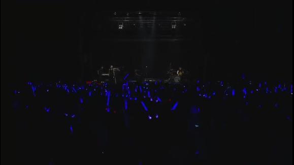 梁博《男孩 (Live)》