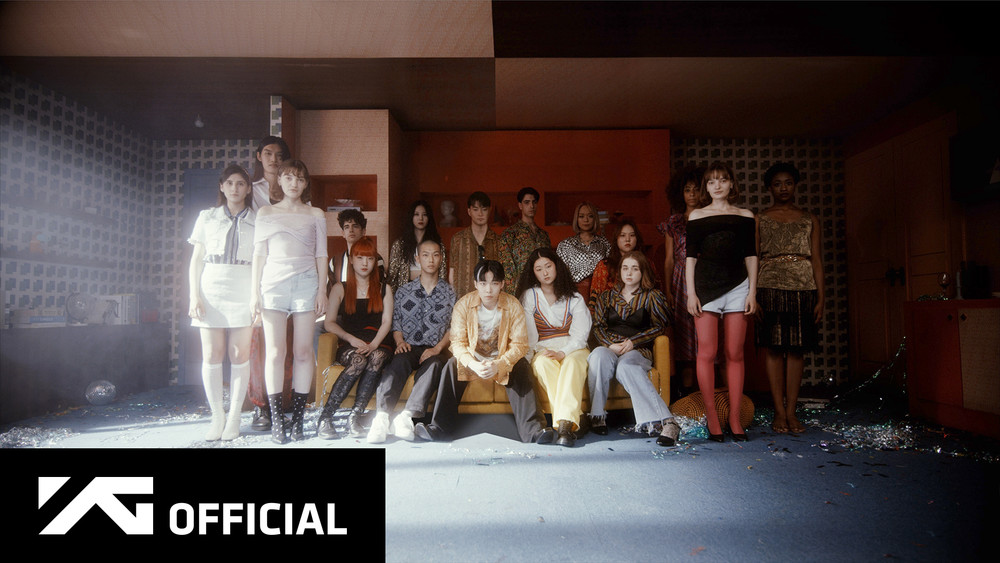 AKMU&IU《NAKKA (낙하) (with 아이유)》